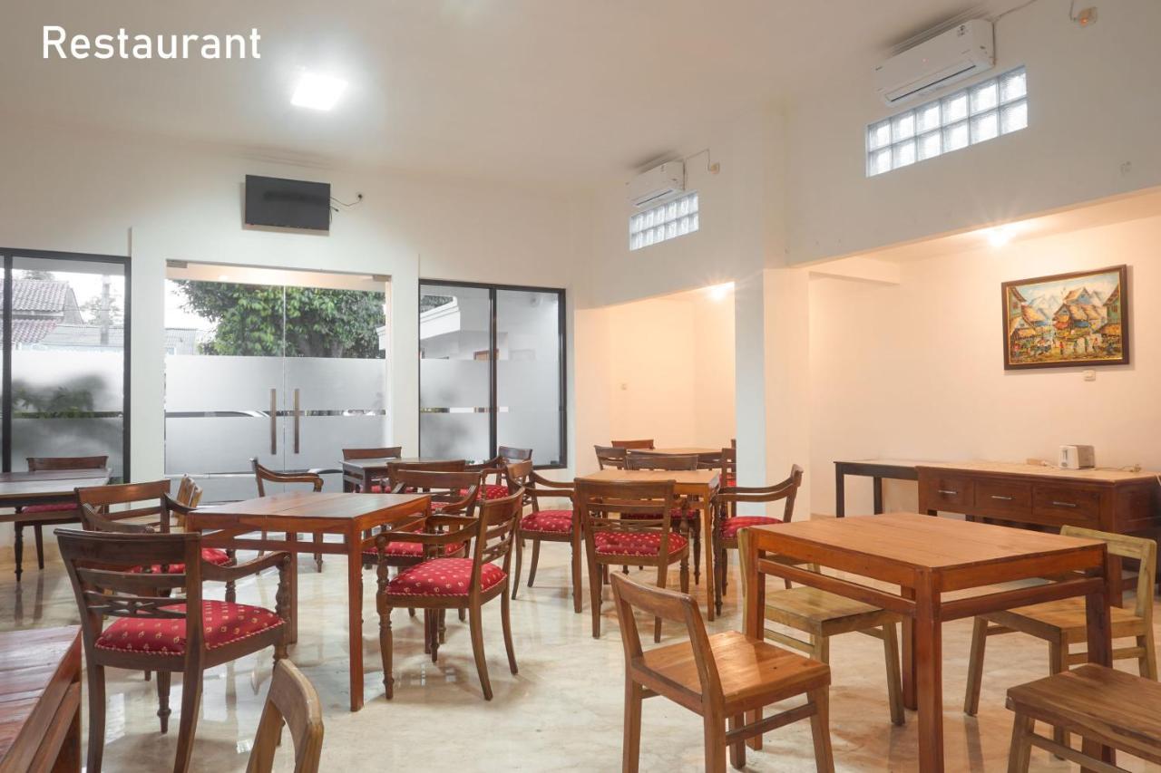 Al Ashri Inn By Urban Yogyakarta Esterno foto
