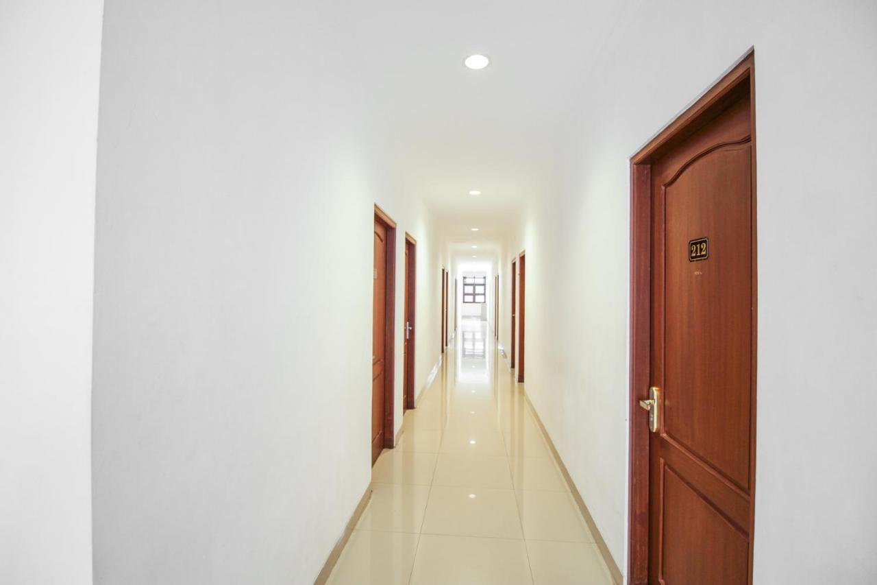 Al Ashri Inn By Urban Yogyakarta Esterno foto