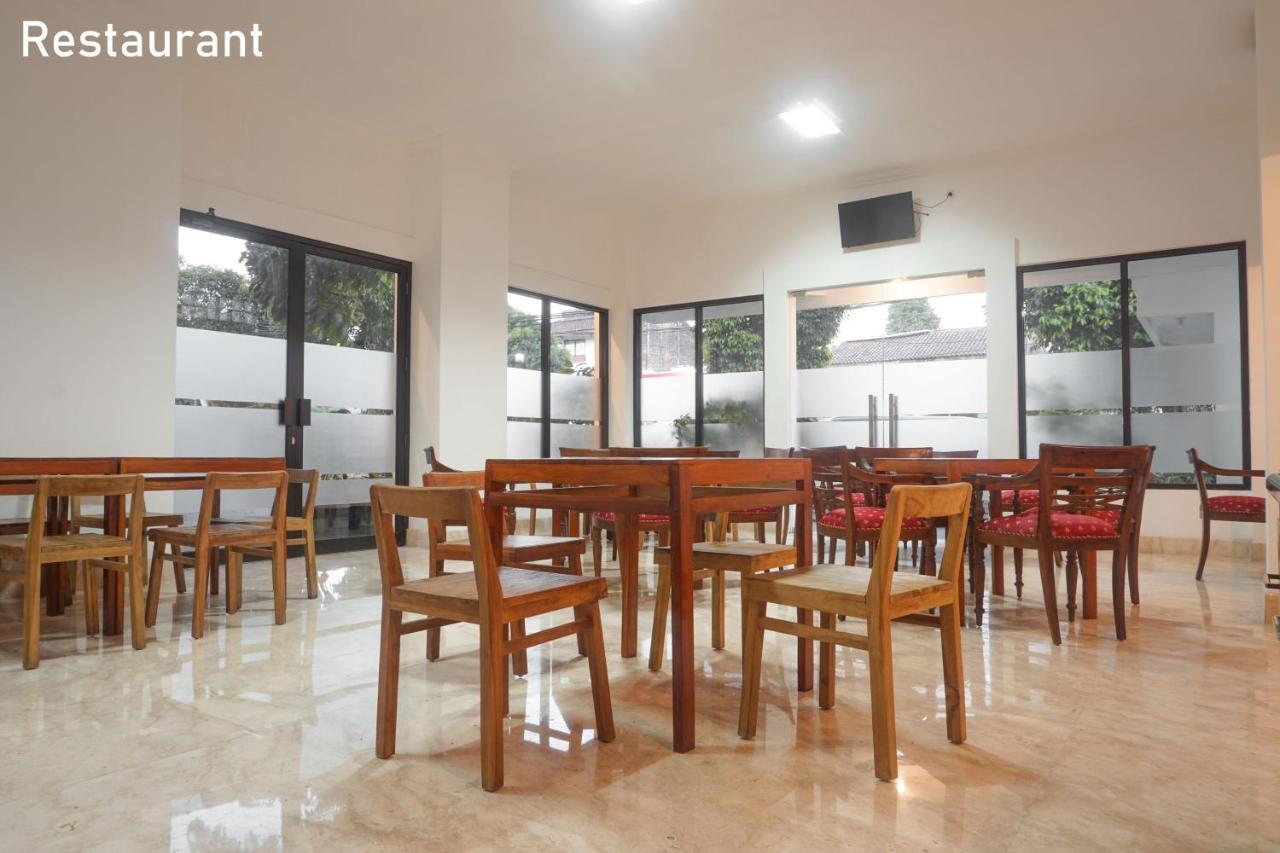 Al Ashri Inn By Urban Yogyakarta Esterno foto
