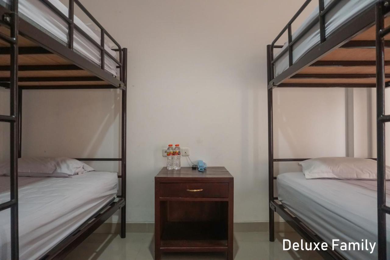 Al Ashri Inn By Urban Yogyakarta Esterno foto